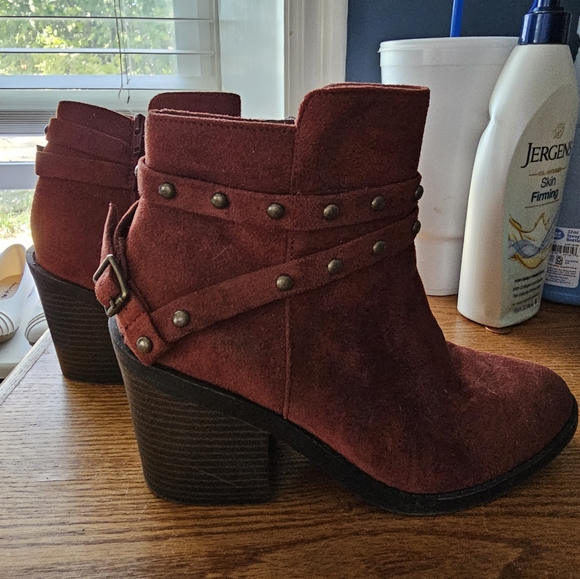 Bootie - Picture 3 of 5